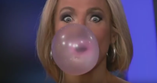 ЧТО БУДЕТ НА САМОМ ДЕЛЕ, ЕСЛИ ПРОГЛОТИТЬ ЖВАЧКУ