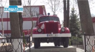 Освещение постамента патрульной машины МЧС