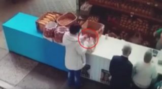 Разыскивается подозреваемая в краже на центральном рынке в Бельцах