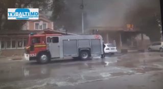В Бельцах загорелся ресторан быстрого питания