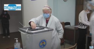 Пациенты Клинической больницы Бельц голосуют за Президента РМ.