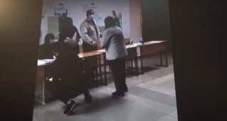 Нетрезвая женщина напала на работников одного из избирательных участков