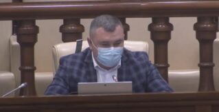 Новак — депутатам ПДС: Хлопайте в ладоши, когда начнёте мёрзнуть, вам это поможет согреться