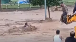 В Турции после землетрясения произошло сильное наводнение