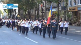 Торжественное шествие ко Дню Независимости МОЛДОВЫ