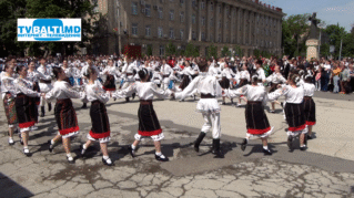 Молдавская хора…Танцуют все…